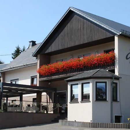 Gasthaus Pension Geimer Plütscheid Buitenkant foto