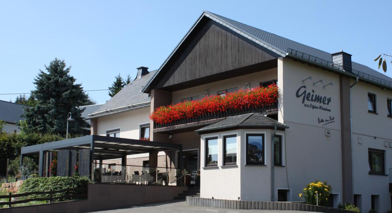 Gasthaus Pension Geimer Plütscheid Buitenkant foto