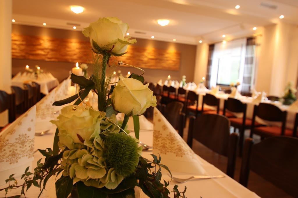 Gasthaus Pension Geimer Plütscheid Buitenkant foto